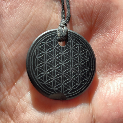 Collier Shungite Fleur de Vie